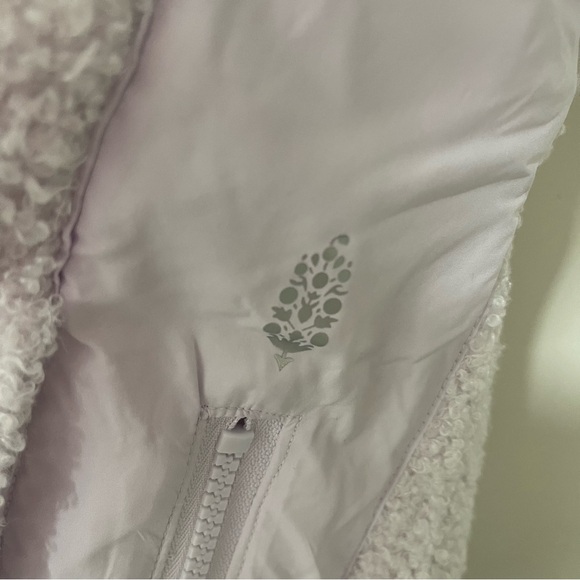 NWT FP Movement Fuzzy Was She Fleece Pullover
~Rose Quartz~ Sz Large - Picture 10 of 11